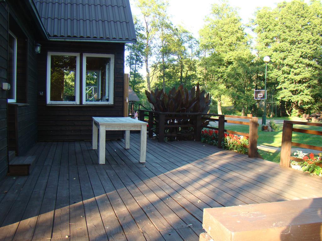 Poilsio Baze Guest House Latežeris Eksteriør bilde