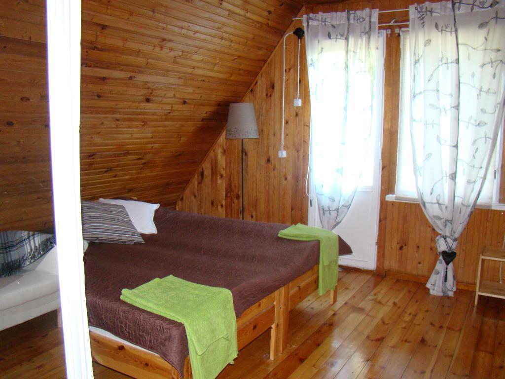 Poilsio Baze Guest House Latežeris Eksteriør bilde