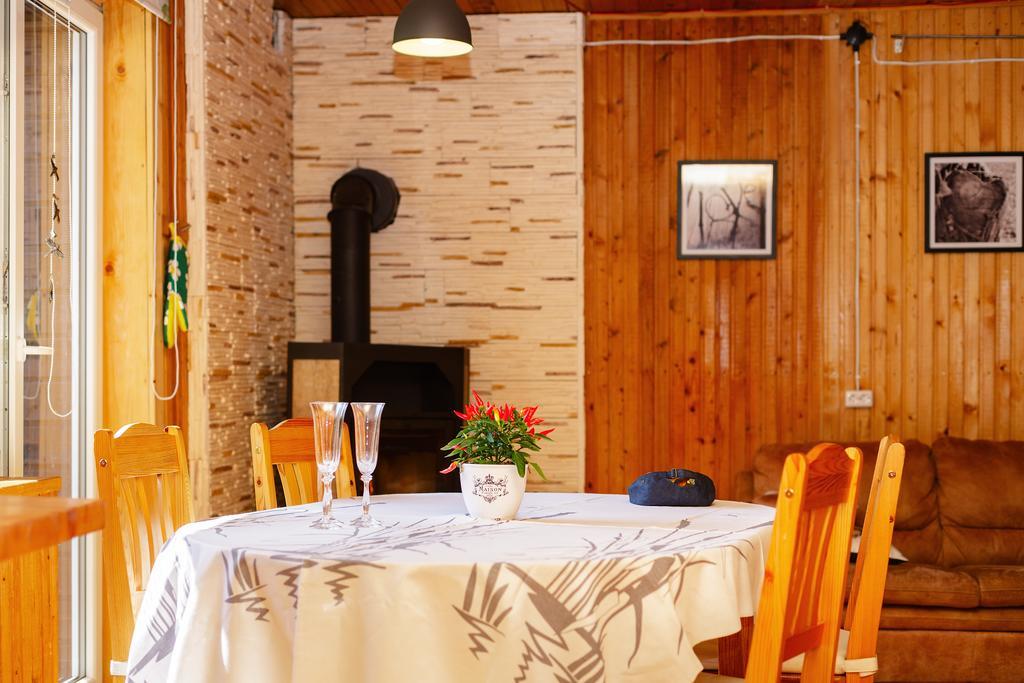 Poilsio Baze Guest House Latežeris Eksteriør bilde