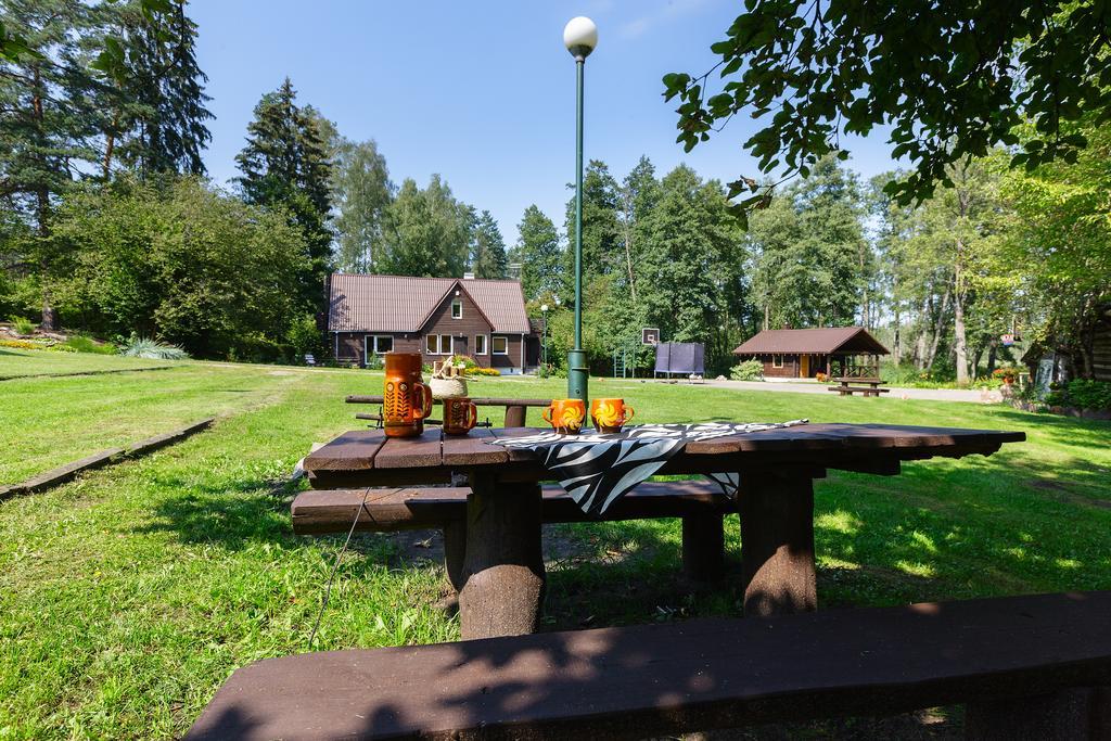 Poilsio Baze Guest House Latežeris Eksteriør bilde